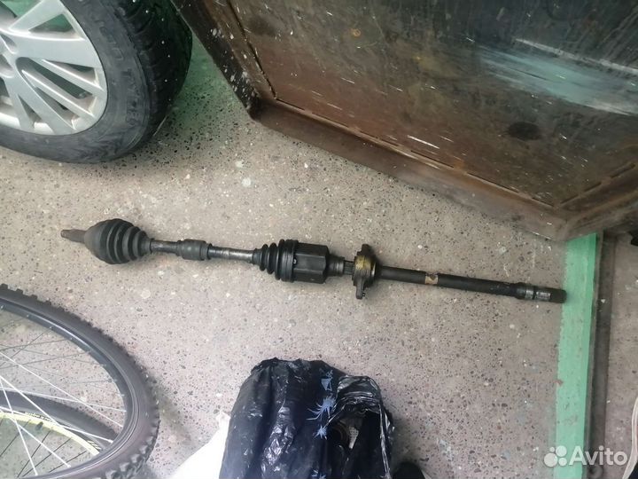 Привод правый в сборе мазда5 mazda 3