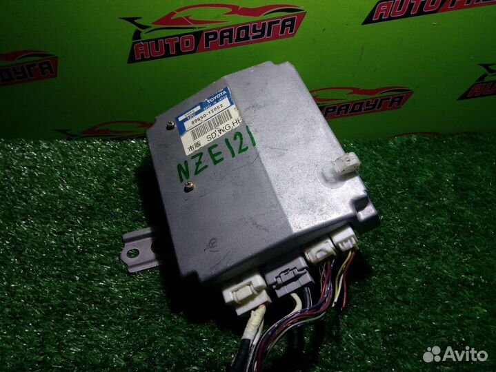 Блок управления рулевой рейкой toyota NZE120,NZE12