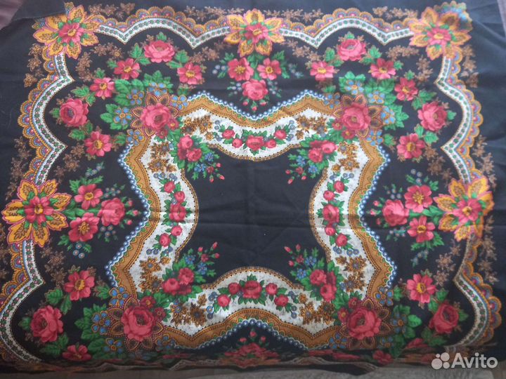 Платки: павлопосадские, оренбургские, хлопок