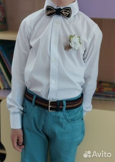 Галстук бабочка дерево