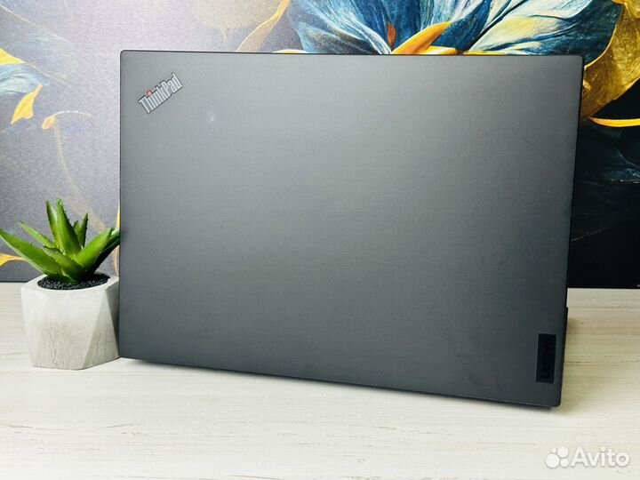 Lenovo ThinkPad P1 Gen 4 i7-11800H/2K