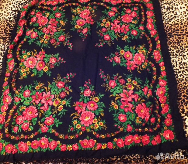 Платок большой Павловопосадский шерсть