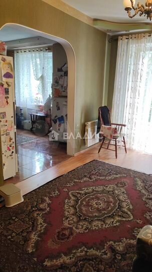 4-к. квартира, 98 м², 3/3 эт.