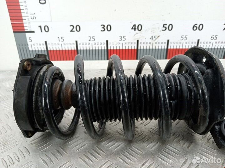 Стойка для Volkswagen Passat 7