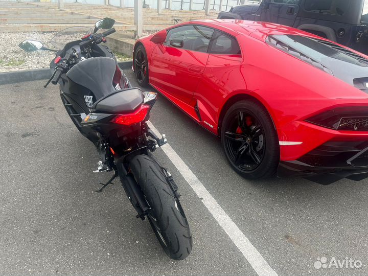 Электромотоцикл Yamaha R3