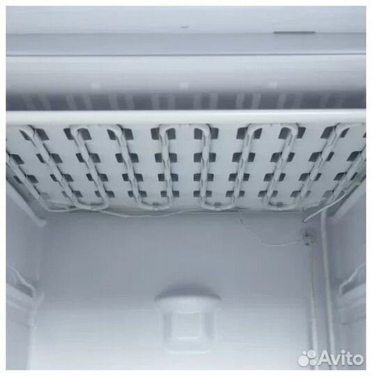 Морозильная камера Indesit SFR100 142 литра