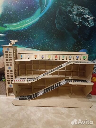 Гараж-парковка для машинок