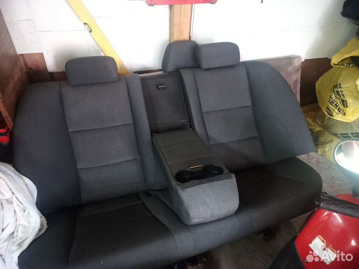 Сиденья и дверные карты бмв е60