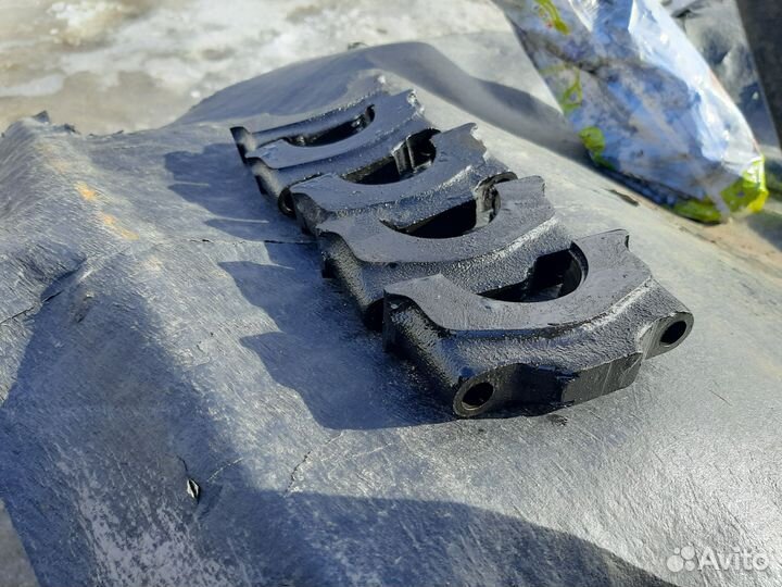 Крышка бугель коленвала ваз 2105