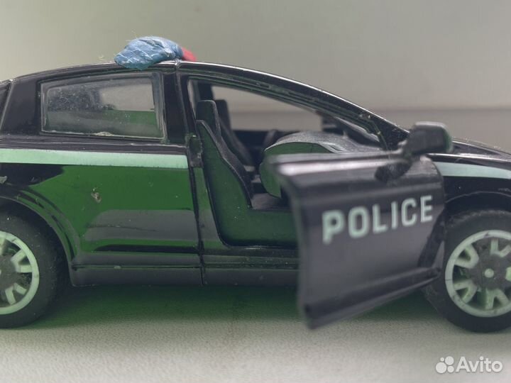 Полицейская машина игрушка