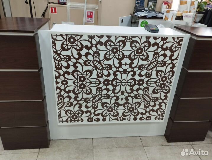 Угловой письменный стол