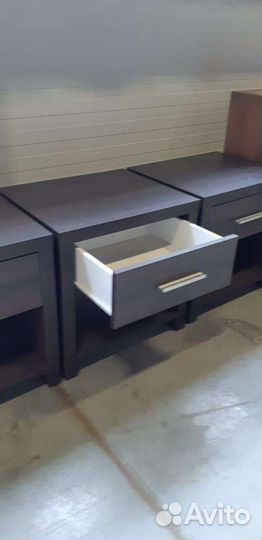 Тумба прикроватная