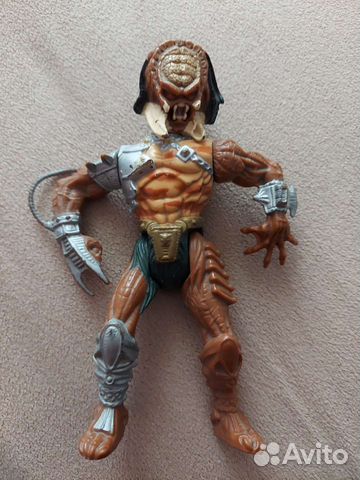 Фигурка хищник