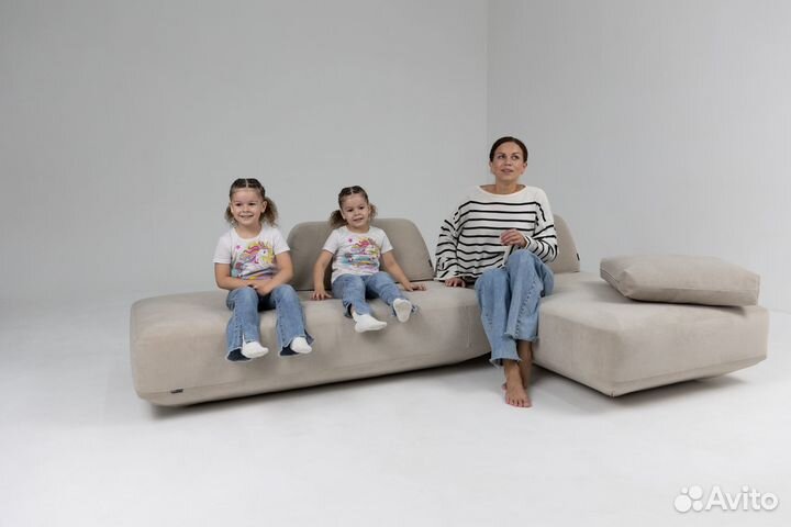 Диван со спальным местом 4400х1800 мм