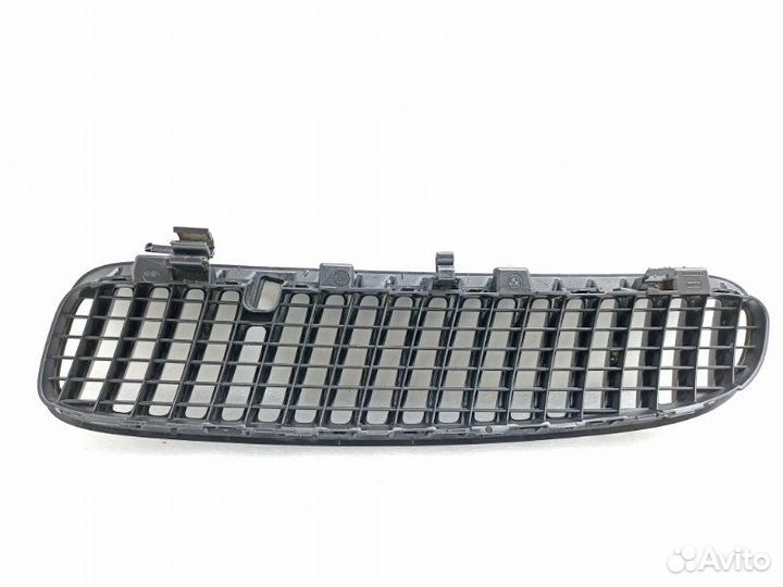 Решетка капота правая Bmw X5 E53