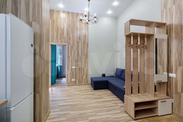 2-к. квартира, 55 м², 1/3 эт.
