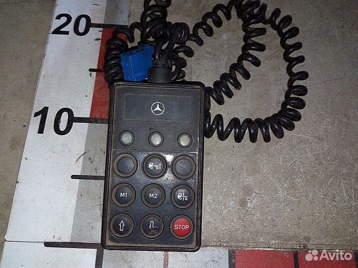 PD199167, пульт управления подвеской Mercedes-Benz (Мерседес) Actros 2 02-08 (4460563330)