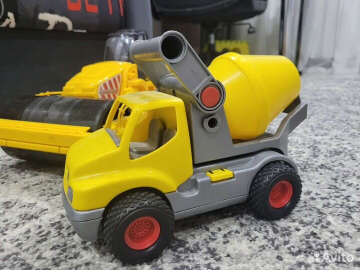 Строительная техника, машины, игрушки