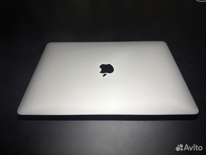 Macbook air 13 2018 retina 16gb 512gb