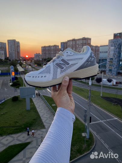 Кроссовки New Balance 1906r