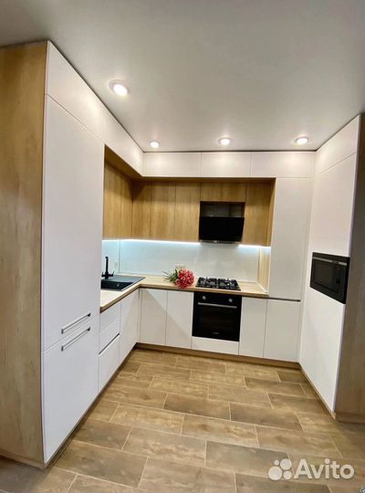 Кухни на заказ подключ