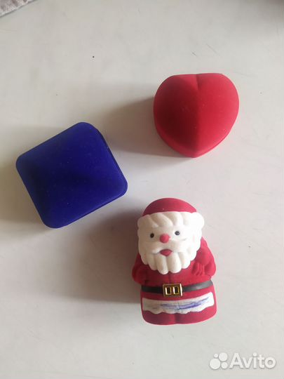 Бархатная коробочка для ювелирных украшений