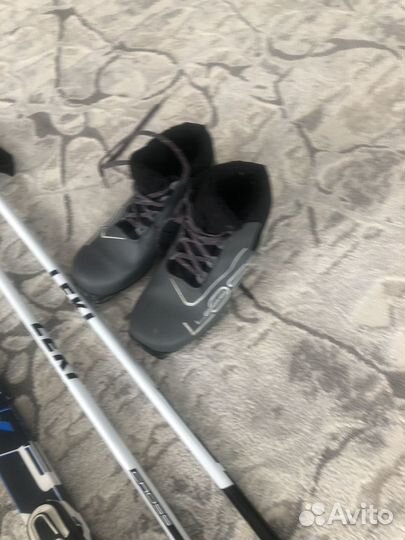 Лыжы,палки,ботинки