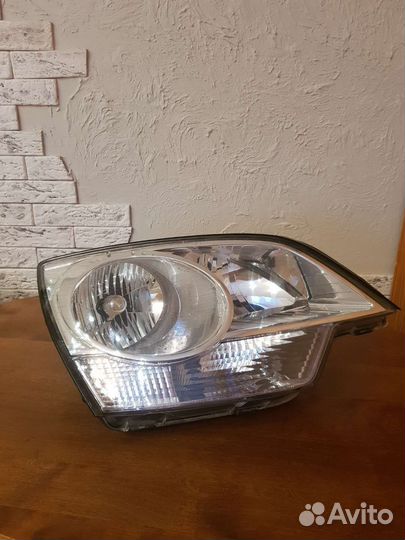 Фара Opel antara