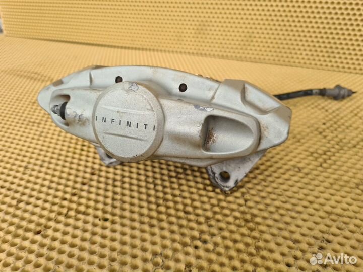 Суппорт akebono задний правый Infiniti Fx37S Fx50