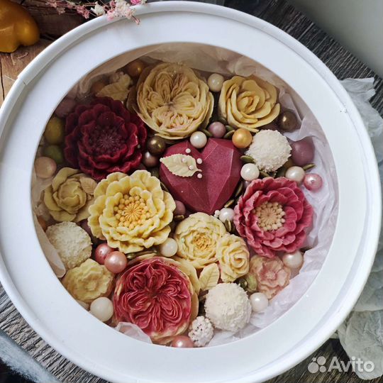 Шоколадные наборы, клубника в шоколаде