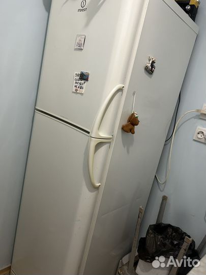 Холодильник бу