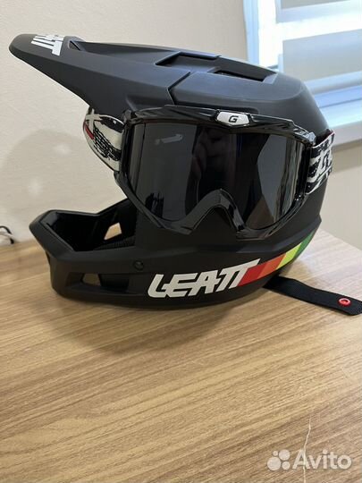 Шлем для мотоцикла кроссовый