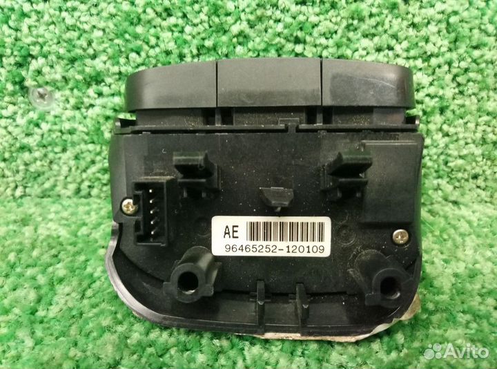 Переключатель подрулевой управления магнитолой Che