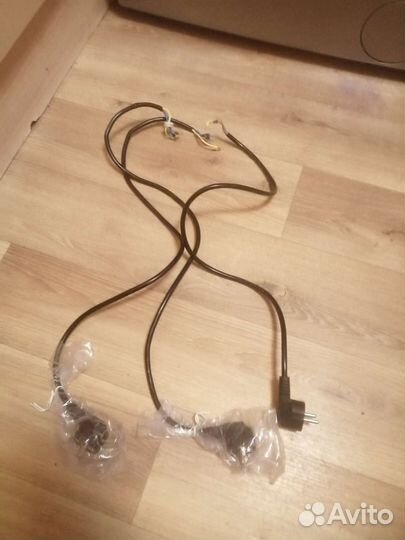 Провод с вилкой