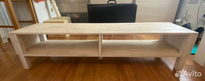 Тумба из дерева под тв