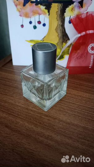 Пустые флаконы от духов