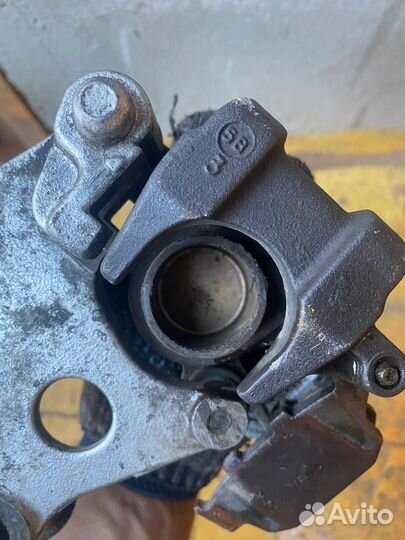 Задний тормозной суппорт honda cb400