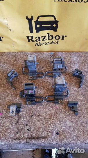 Петли дверей Volkswagen Touareg 3.2 2006