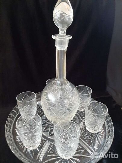 Посуда хрусталь стекло рюмки поднос, салатник