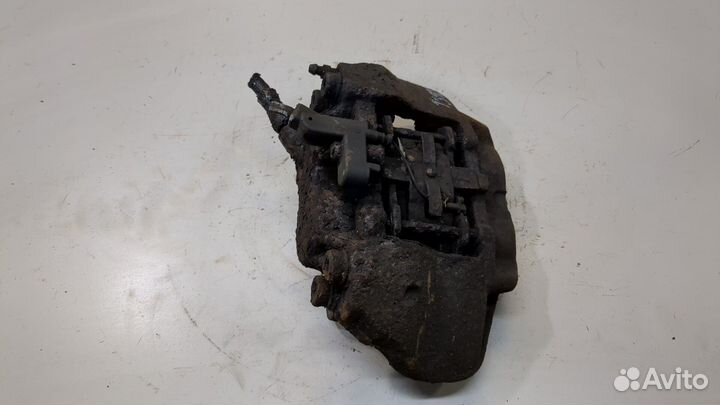 Суппорт Mercedes 124 E, 1995