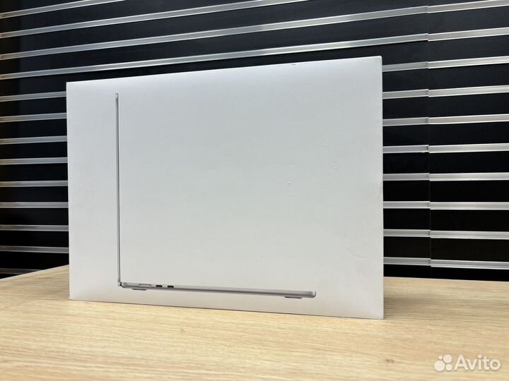 MacBook Air 13 M3 8/256GB Silver