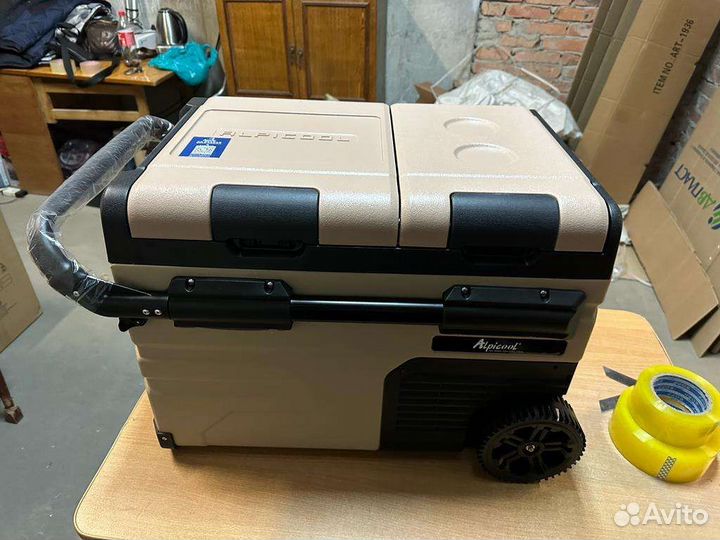 Автомобильный холодильник Alpicool TAW35 12/24/220