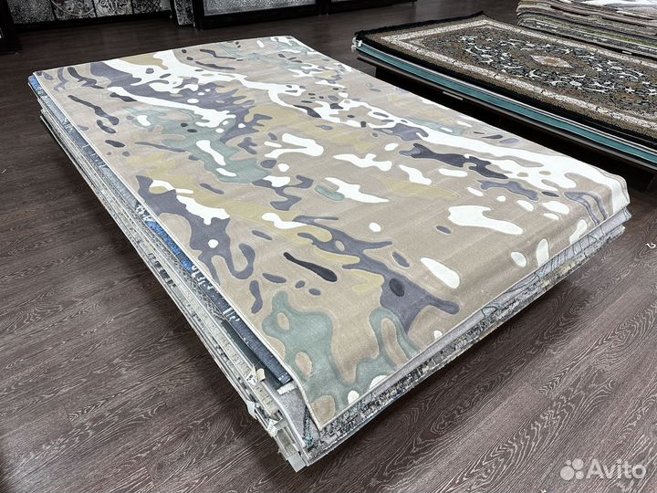 Ковер новый 2х3, современный