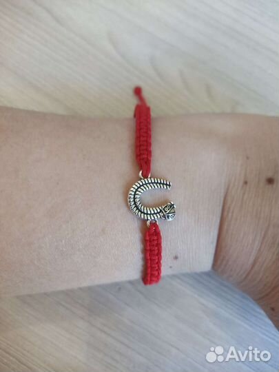 Браслет красная нить
