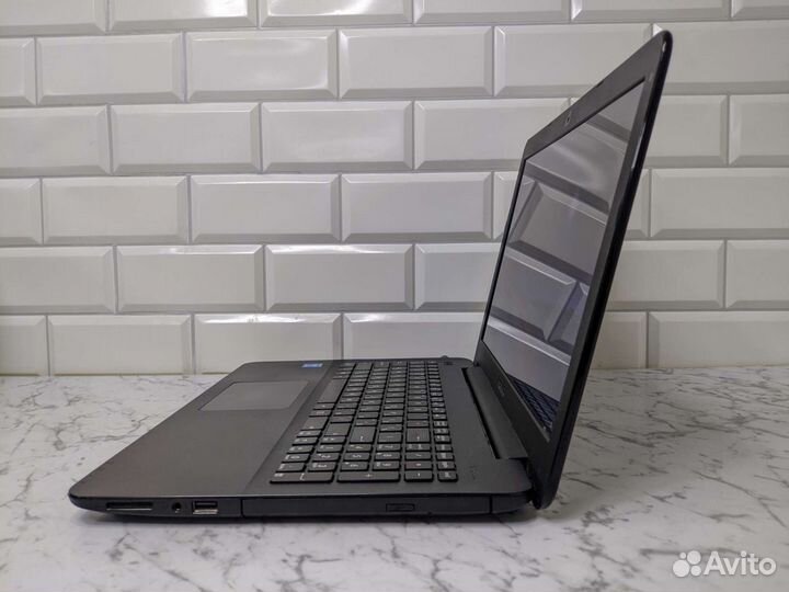 Ноутбук Asus X555 core i5-5200/ GT 920M/ RAM 8gb