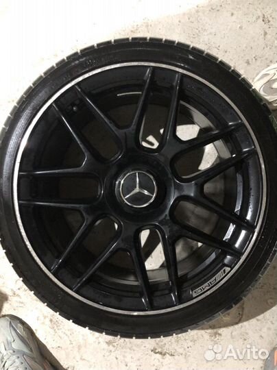 Колеса на mercedes r18 (резина и диски)