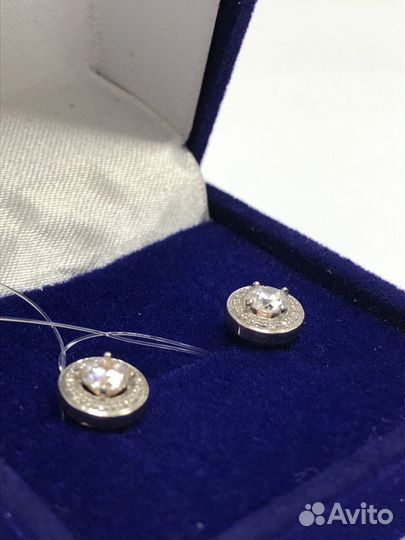 Золотые пусеты