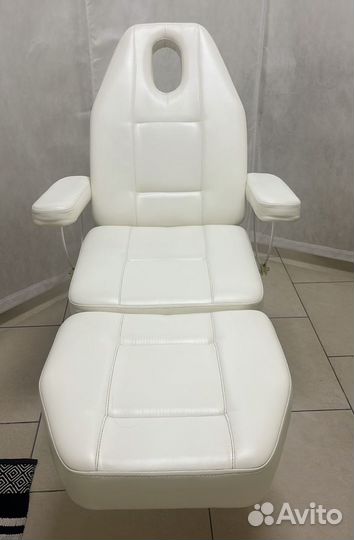 Косметологическое кресло