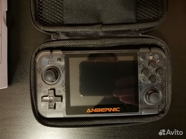 Портативная ретро-консоль Anbernic RG350