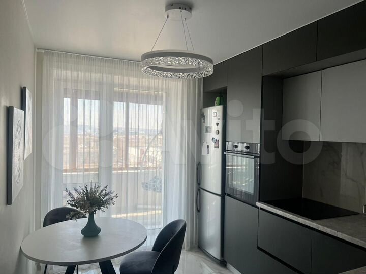 2-к. квартира, 54 м², 12/14 эт.